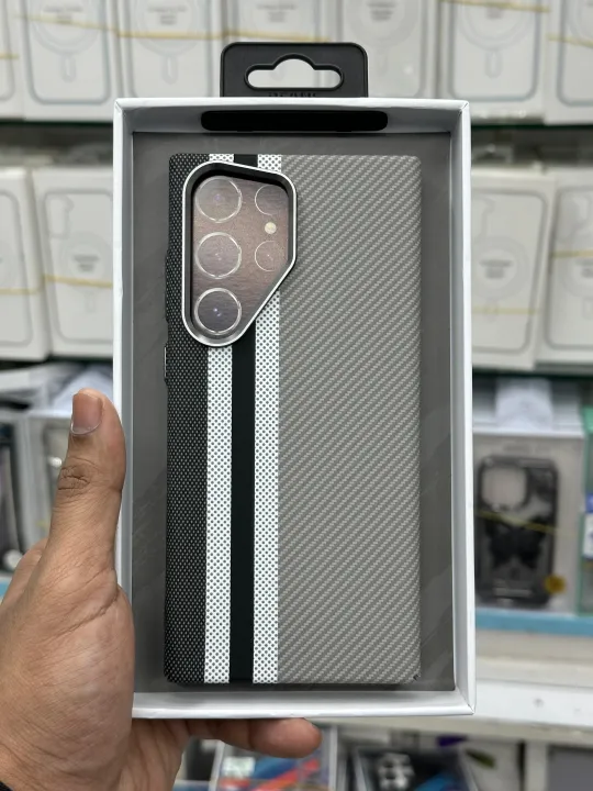 LUXO%20Life%20Luxury%20Carbon%20Fiber%20Magsafe%20Reflective%20Case%20for%20Samsung%20Galaxy%20S23%20Ultra,%20S24%20Ultra,%20S25%20Ultra,%20Magsafe%20hard%20IC%20case%20Shockproof%20Heat%20Dissipation%20Shell%20-%20Image%202