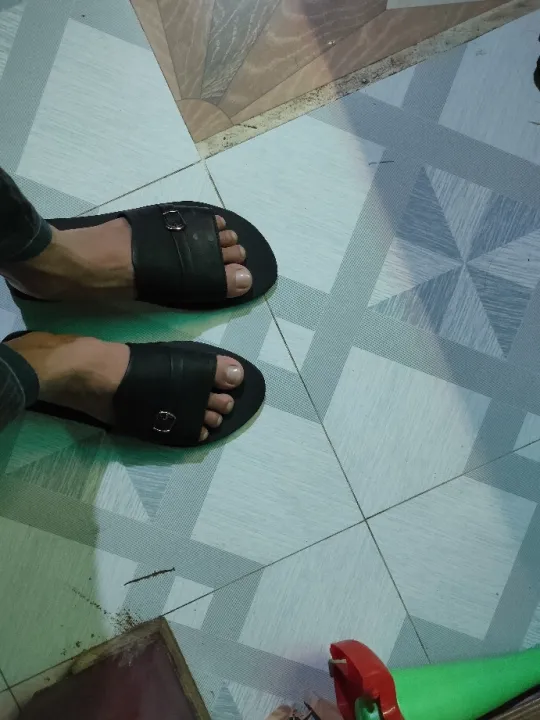 Stylish%20Leather%20Slides%20Sandal%20For%20Men%20-%20Slippers%20-%20Image%204