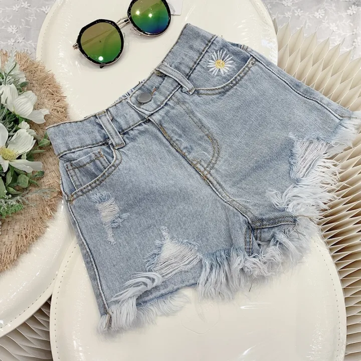 Summer%20Baby%20Girls%20And%20Boys%20Shorts%20Jeans%20New%20Fashion%20Toddler%20Kids%20Pants%20Little%20Daisy%20Children%20Denim%20Short%20For%20Age%202-7years%20-%20Image%204