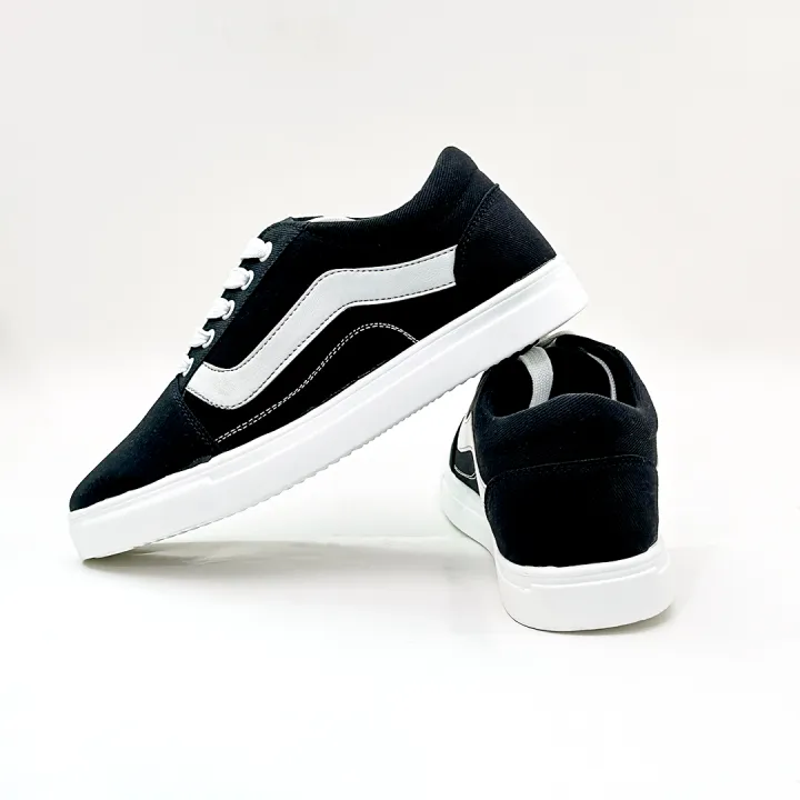 Stander%20Looking%20Stylish%20and%20Fashionable%20Summer%20and%20Winter%20Exclusive%20Sneakers%20Converse%20Shoes%20for%20Men%20-%20Image%204