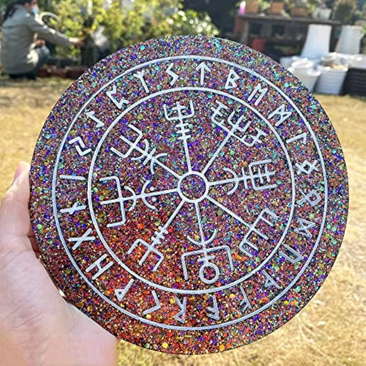 Rune%20Mold%20for%20Resin,%20Viking%20Divination%20Runes%20Resin%20Mold,%20Large%20Viking%20Rune%20Compass%20Silicone%20Mold,%20Runes%20Dice%20Mold%20-%20Image%204