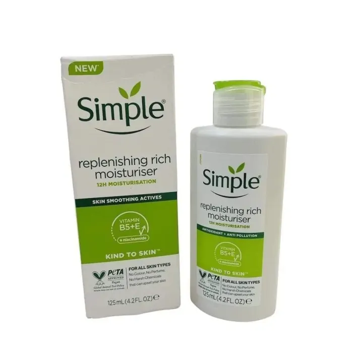 simple%20light%20hydrating%20light%20moisturiser%20-%20Image%202