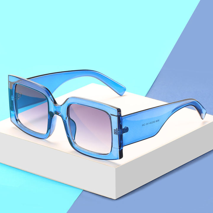 Fashion%20xnxx%20china%20wholesaler%20eyewear%20uv%20400%20protection%20latest%20thick%20trendy%20big%20frame%20oversized%20women%20sunglasses%202023%20-%20Image%204