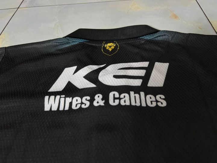 IPL%20Royal%20Challenger%20Bangalore%20Jersey%202023%20Short%20Sleeve%20Premium%20Design%20with%20Caller%20-%20Honeycomb%20Fabric%20RCB%20Jersey%202023%20-%20Image%206