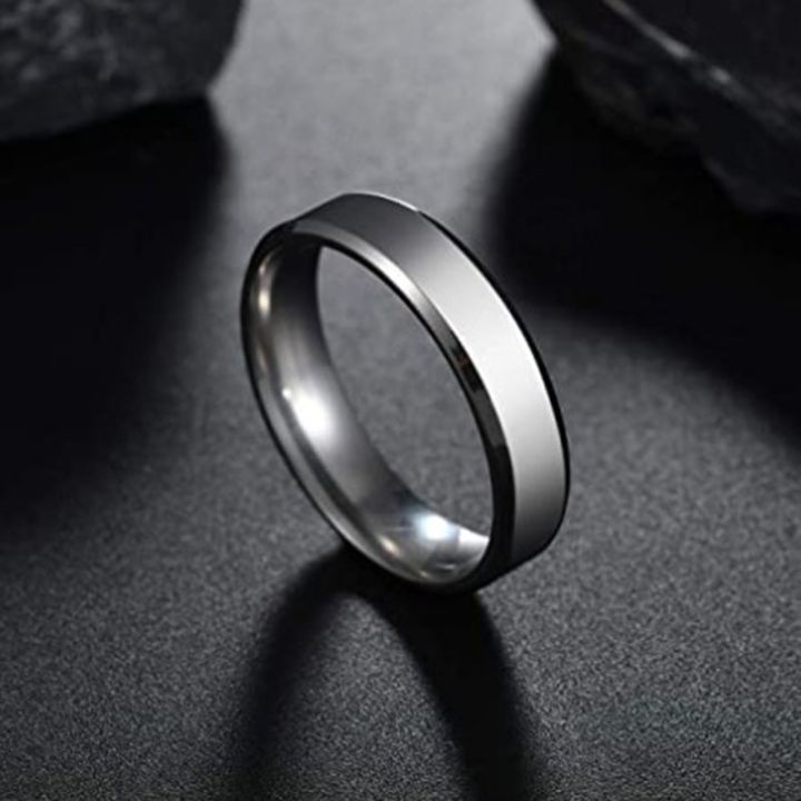 Silver%20Style%20Stainless%20Steel%20Sleek%20Ring%20for%20Men%20and%20Boys%20-%20Image%203