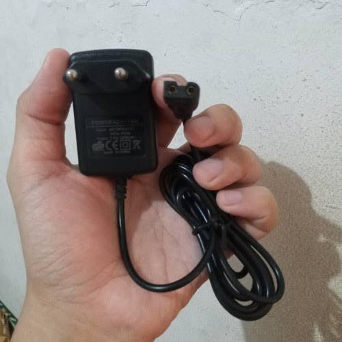 kemei km-809A charger adapter - Trimmer