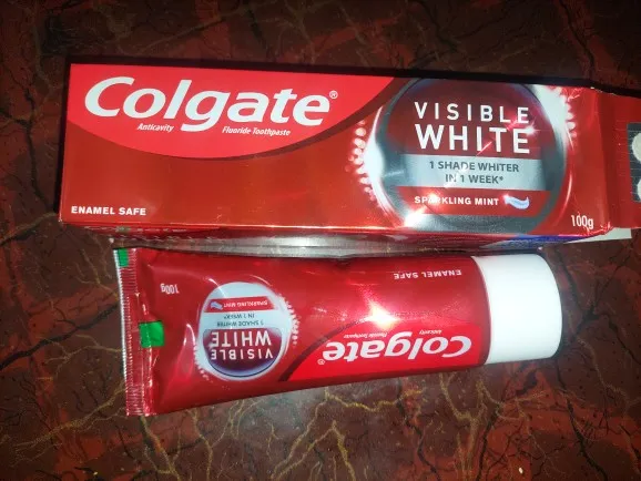 Indian%20Colgate%20Visible%20White%20Toothpaste%20100%20gm%20-%20Image%208