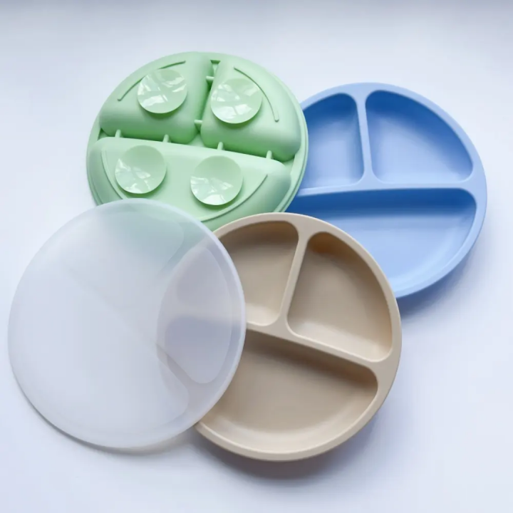 Baby%20%20food%20grade%20silicone%20&%20BPA%20free%20plate%20with%20silicone%20lid%20-%20Image%202