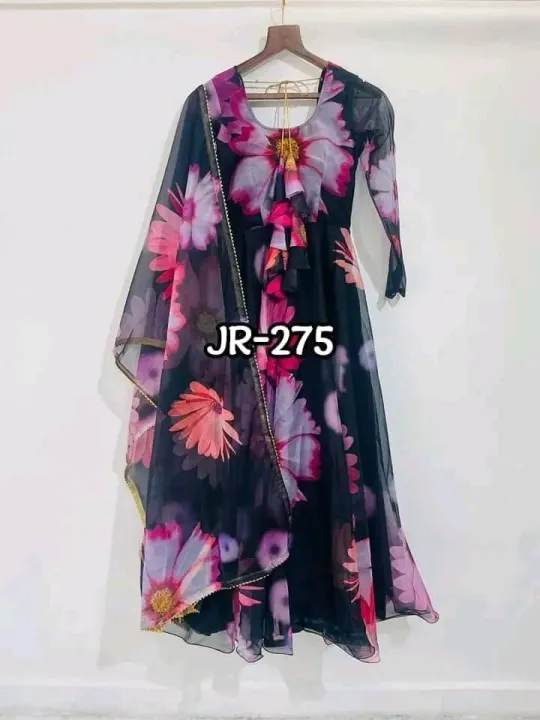 Readymade%20Orgonja%20Screen%20Print%20Gown%20Three%20Piece%20-%20Elevate%20Your%20Style%20with%20this%20Stunning%203-Piece%20Dress%20-%20Image%204