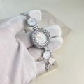 Women's Minority Simple Dignified Flowers Bracelet Watch Fashion Quartz Watch. 