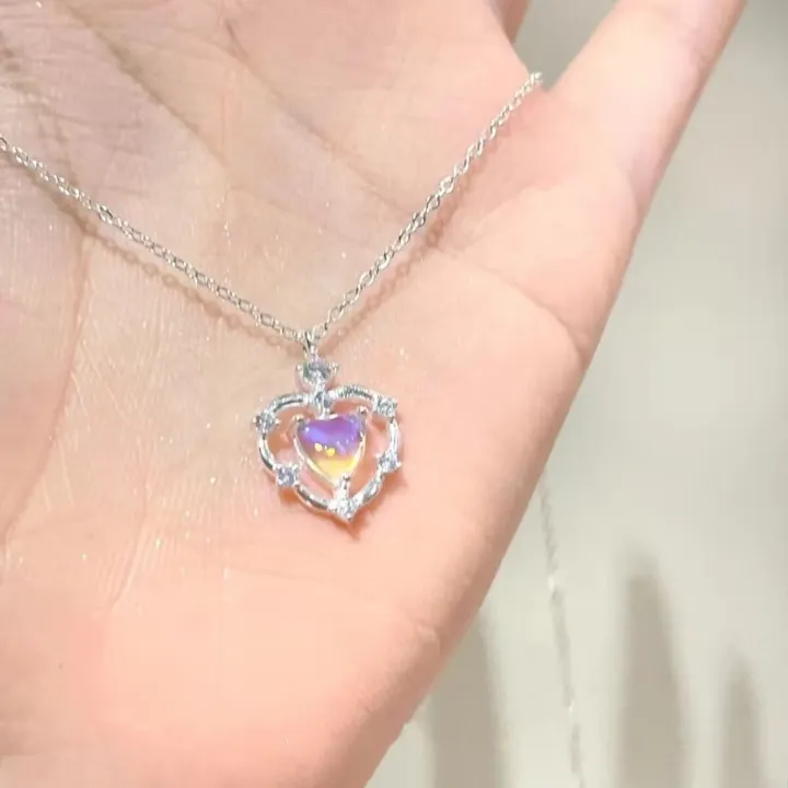 Opal%20Stone%20Heart%20Shaped%20Pendant%20Necklace%20Simple%20Moonstone%20Love%20Necklaces%20for%20Women%20Girls%20Fashion%20Light%20Luxury%20Pendant%20Necklace%20Party%20Wedding%20Jewelry%20Gift%20Qoddess%20-%20Image%204