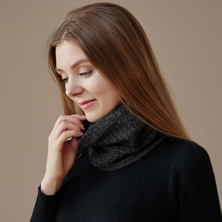 The Korean version of the velvet neck cover is versatile in winter to keep warm and cold-proof, thickened knitted scarf, autumn and winter fashion pullover scarf to keep warm