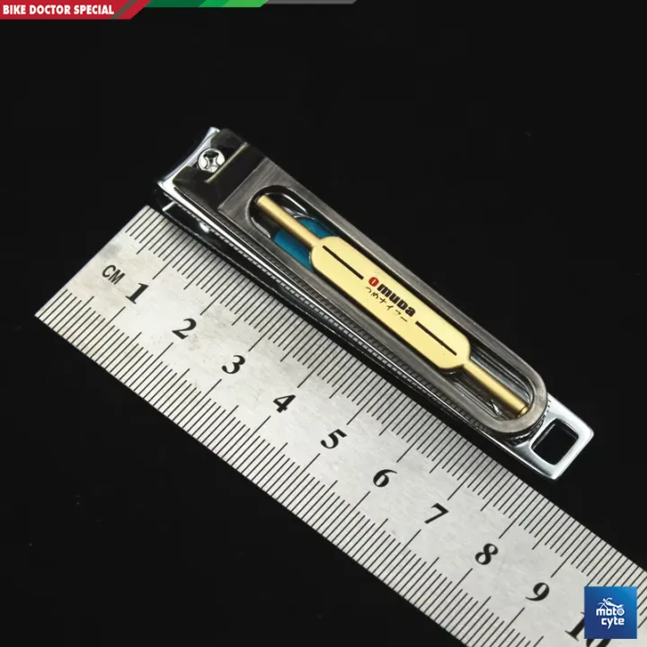Omuda%20A3001-8%20Deluxe%20Nail%20Clipper%20-%20Sharp,%20Durable,%20Premium%20Quality%20Fingernail%20&%20Toenail%20Trimmer%20with%20Built-in%20File%20-%20Image%205