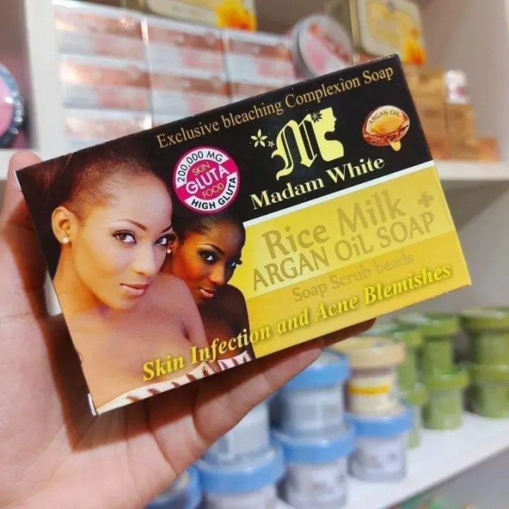 Madam%20White%20Rice%20Milk%20+%20Argan%20Oil%20Whitening%20Soap%20160g%20-%20Image%203