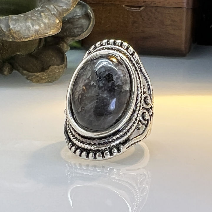 big stone crystal ring design