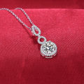 Douyin Kuaishou live broadcast imitation moissanite concentric knot gourd necklace women's fashion Baita light luxury Baita clavicle chain.