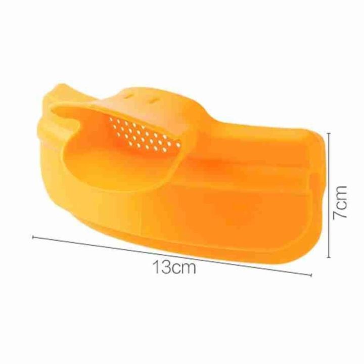 OKDEALS%20with%20Round%20Mouth%20Edge%20Anti-spill%20Duckbill%20Drain%20Soup%20Diversion%20Pour%20Soup%20Pans%20Side%20Clip%20Kitchen%20Tools%20Leak-proof%20Liquid%20Funnel%20Pot%20-%20Image%203