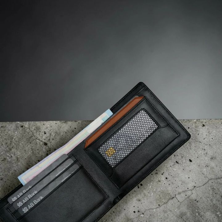Zays%20Premium%20Eco-Friendly%20Leather%20Bifold%20Wallet%20for%20Men,%20Handmade%20Slim%20Compact%20Wallet%204.5%20x%203.5%20x%200.3%20Inch,%204%20Card%20Slots,%201%20ID%20Slot,%202%20Cash%20Compartments,%20Fits%201000%20Taka%20Note,%20Durable%20Men%E2%80%99s%20Wallet,%20Luxury%20Box%20-%20Image%206