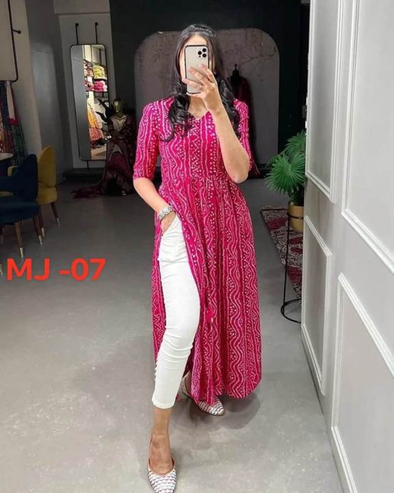 Naira%20cut%20dress%20with%20well%20febrics%20-%20Image%204