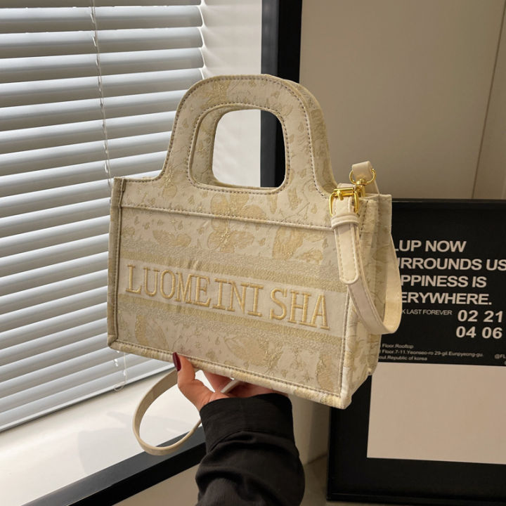 New%20Chinese%20style%20bag%20women's%202024%20new%20tote%20bag%20large%20capacity%20popular%20fashion%20hand-carried%20shoulder%20crossbody%20bag%20-%20Image%206