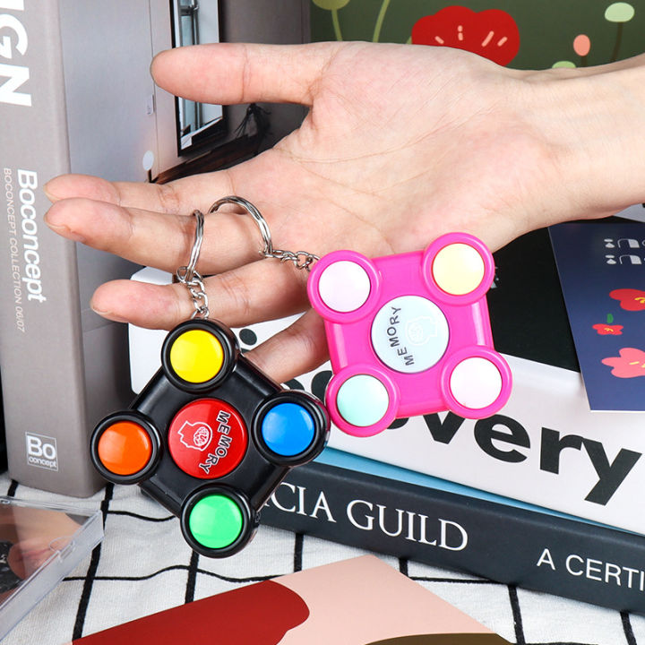 Memory%20Cube%20Game%20Machine%20Keychain%20Training%20Hand%20Brain%20Flash%20Sound%20Effect%20Children's%20Creative%20Interactive%20Intelligence%20Toy%20-%20Image%203