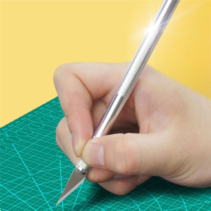 1%20Handle%20Cutter%20With11%20Blades%20(Aluminium%20Body)%20-%20Image%205