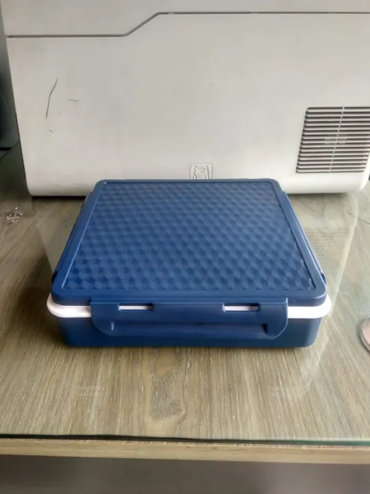 Pinnacle%20Leak-Proof%20Thermo%20Lunch%20Box,%203%20Compartments%20%7C%20Insulated%20&%20Convenient%20for%20On-the-Go%20Meals%20-%20PG1900%20-%20Image%203