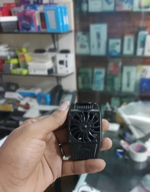 Phone%20Cooling%20Fan%20Mobile%20Phone%20Cooler%20-%20Image%206