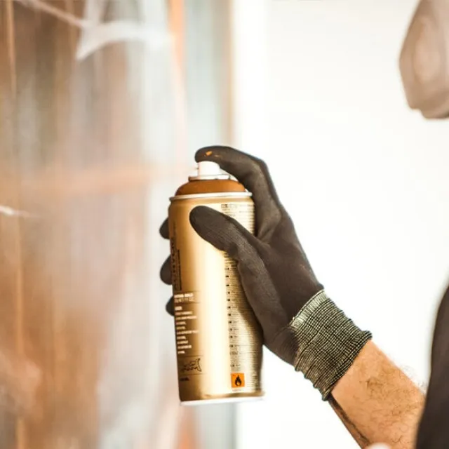 Spray%20Paint-%20Lacquer%20-%20Image%204
