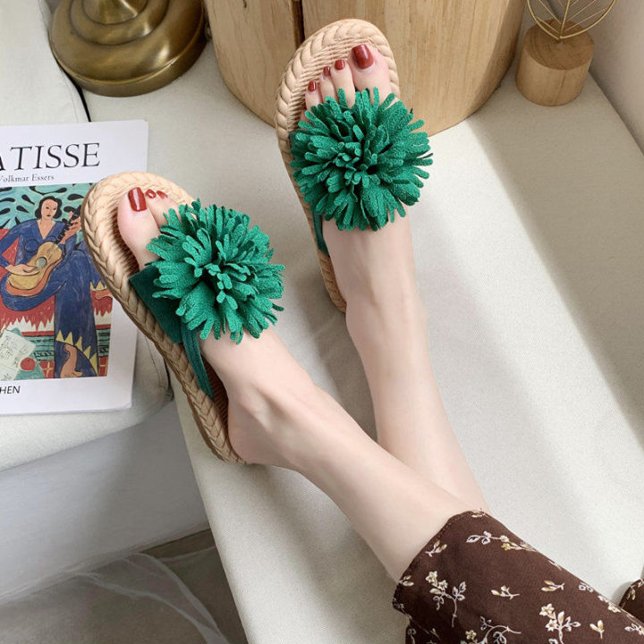 Flower%20Flip-Flops%20Women's%20Outdoor%20Seaside%20Flip%20Flops2022New%20Summer%20Fashion%20Trending%20All-Matching%20Flat%20Beach%20Shoes%20-%20Image%208