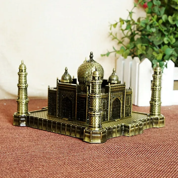 Ermakova%20Metal%20Taj%20Mahal%20Statue%20Model%20-%20Famous%20Landmark%20Desk%20Decoration%20Gift%20for%20Home%20and%20Office%20-%20Image%207