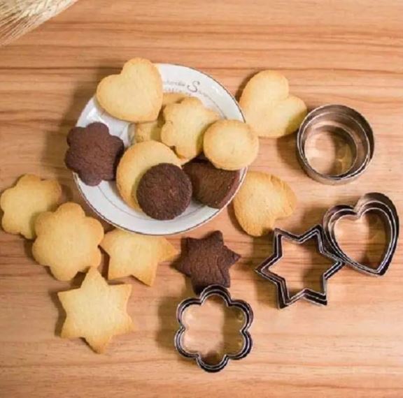 Stainless%20Steel%20Cookie%20Cutter%2012%20Piecess%20-%20Image%203
