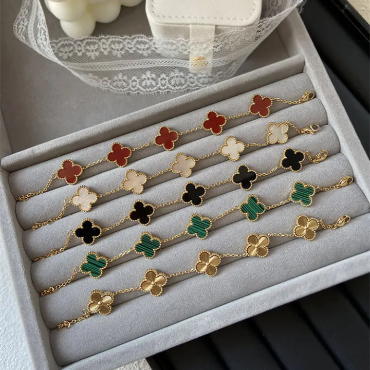 Van%20Gogh's%20version%20of%20the%20four-leaf%20clover%20bracelet%20for%20women,%20titanium%20steel,%20light%20luxury,%2018k%20niche%20design,%20internet%20celebrity,%20never%20fades,%20one%20piece%20-%20Image%204