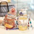 Children's cartoon straw with handheld teapot for elementary school students, water absorbent, Baby Water Bottle - Food Grade Plastic, Mum Pot, Kids Water Bottle Double Handle fall protection 670ml Number Plastic Kids Water Bottle/Mom pot -1pcs.