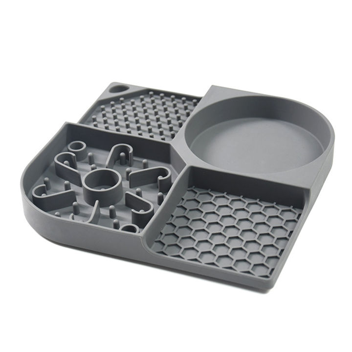 Qiunery%20Slow%20Feeder%20Dog%20Bowls,%20Dog%20And%20Cat%20Lick%20Mat%20With%204%20Groove%20Areas,%20Bottom%20Suction%20Cup%20Slow%20Feeder%20Bowl,%20Dog%20Lick%20Pads,%20Puppy%20Essentials%20For%20Bathing,%20Grooming%20-%20Image%203