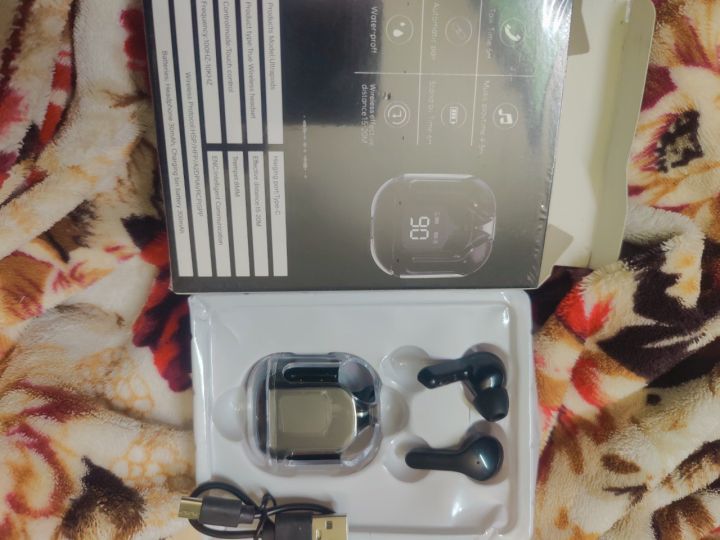 Ultrapods%20Pro%20True%20Wireless%20Earbuds%20with%20Transparent%20%20Display%20Design%20Water%20Proof%20by%20amazing%20accessories%20%20Bluetooth%205.3%20-%20Earbuds%20-%20Image%207