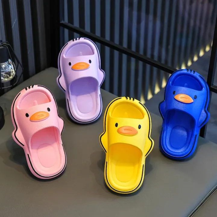 Summer%20Aged%202-10%20Children%20Slippers%20Kids%20Cartoon%20Duckling%20Beach%20Sandal%20Boys%20Girls%20Flip%20Flops%20Soft%20Non-Slip%20Bathroom%20Home%20Shoes%20-%20Image%204