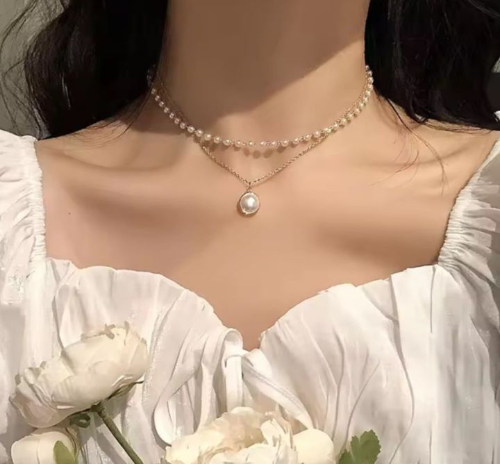 Necklaces%20/%20a%20Double%20Layer%20Necklace%20for%20Women%20and%20Girls%20-%20Image%202