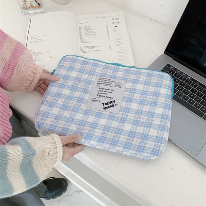 Flower%20Pattern%20Cute%20Laptop%20Sleeve%20Case%20Bag%2011%2013%2014%20Inch%20for%20Macbook%20Ipad%2012.9%20ASUS%20Samsung%20Tab%20S8%20HP%20Laptop%20and%20Tablet%20Pouch%20-%20Image%204