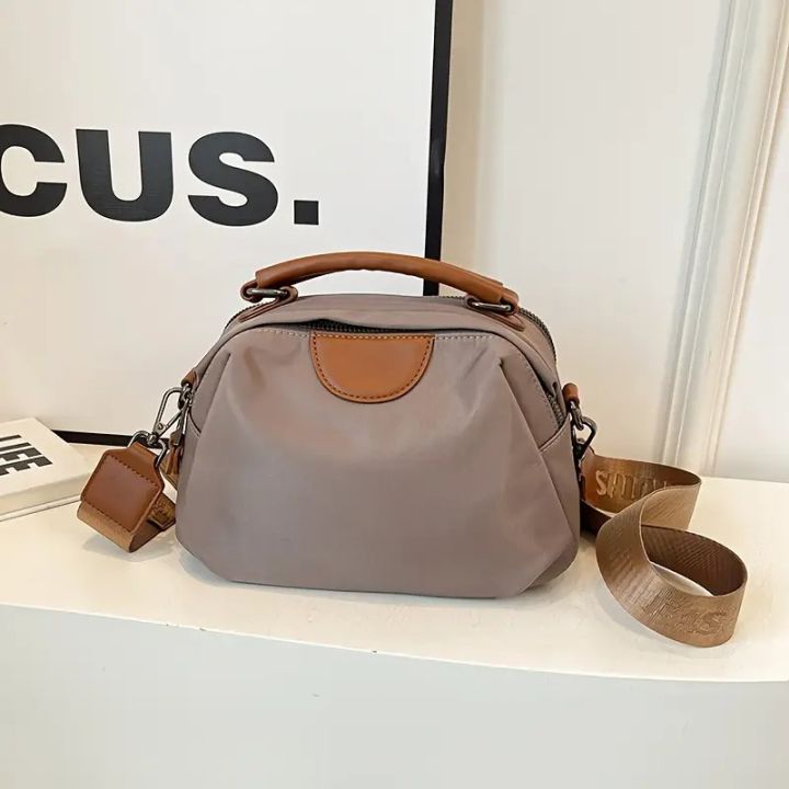 Elegant%20Modern%20Shoulder%20Bag%20with%20Detachable%20Strap%20%E2%80%93%20Water-Resistant%20Nylon%20Crossbody%20Handbag%20for%20Women%20%7C%20Nasmik%20-%20Image%204