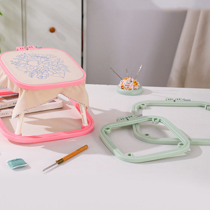 Sewing%20Tool%20Round%20Plastics%20Bilayer%20Embroidery%20Frame%20Hoops%20Plastic%20Embroidery%20Hoop%20Rings%20For%20DIY%20Cross%20Stitch%20Needle%20Craft%20Tool%20-%20Image%202