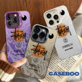 Trendy Brands Doodle Cool Stussy Label Case Compatible for IPhone 14 15 Pro Max 7Plus 13 11 12 Pro Max XR X XS Max 7 14 8 15 Plus SE 2020 Luxury Plating Metal Lens Soft Cover.