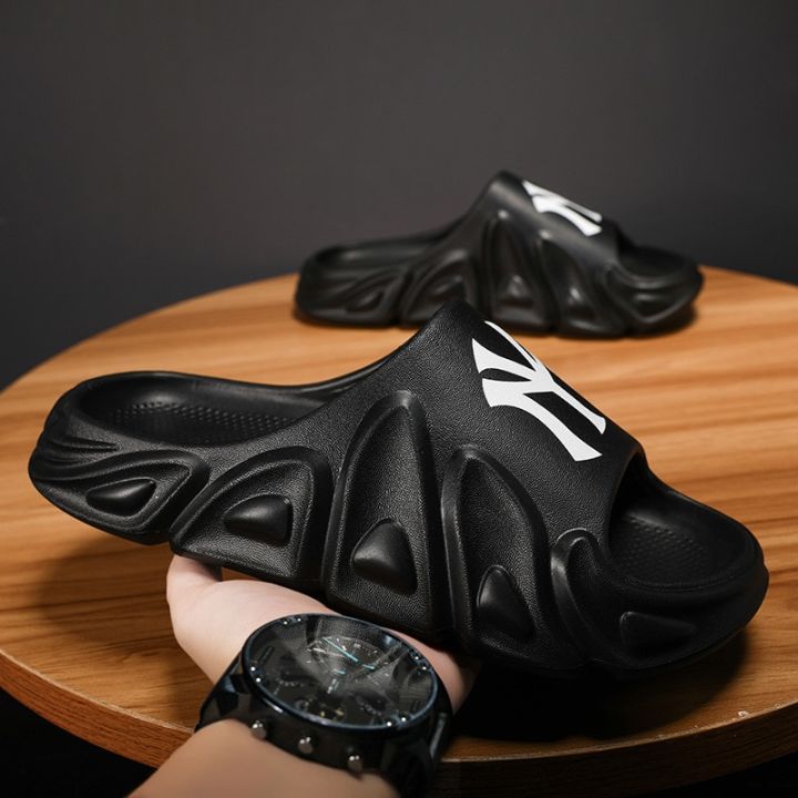 Warrior%20Slippers%20For%20Men%20Non-slip%20Comfortable%20Summer%20Cloud%20Slippers%20Beach%20Sandals%20Thick%20Sole%20Y2K%20Shoes%20Pillow%20Slides%202023%20-%20Image%203