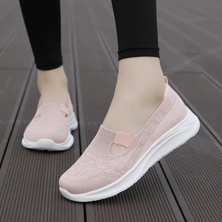 Official Flagship Zulijian Shoes for the Old Breathable Stylish Mom Shoes Middle-Aged and Elderly Walking Shoes Non-Slip Soft Bottom Granny Shoes