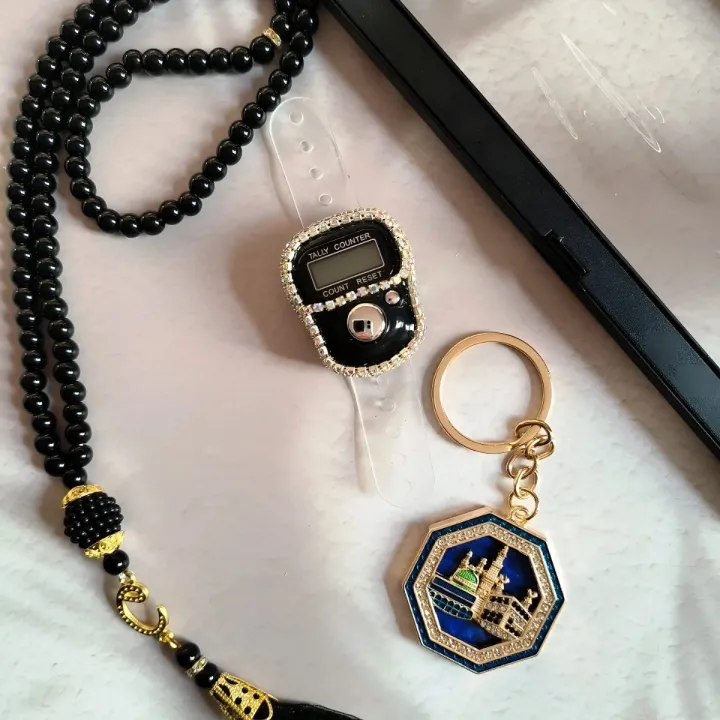 Tasbih%20Set%20with%20Digital%20Counter%20&%20Keyring%20%20Complete%20Ramadan%20Prayer%20Counter%20Gift%20Set%20%20Elegant%20Gift%20for%20Eid,%20Umrah,%20Hajj%20&%20Weddings%20%20Premium%20Muslim%20Tally%20Counter%20-%20Image%204