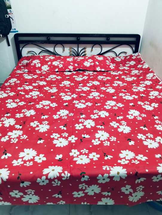 Cotton Fabric Printed 7 by 8 Feet Double King Size Bedsheet Set with Two Pillow Covers