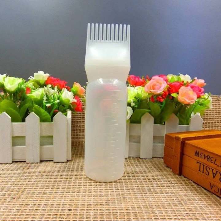 Portable%20Hair%20Oil%20Applicator%20Bottle%20With%20Soft%20Comb%20Head%20-%20Image%203