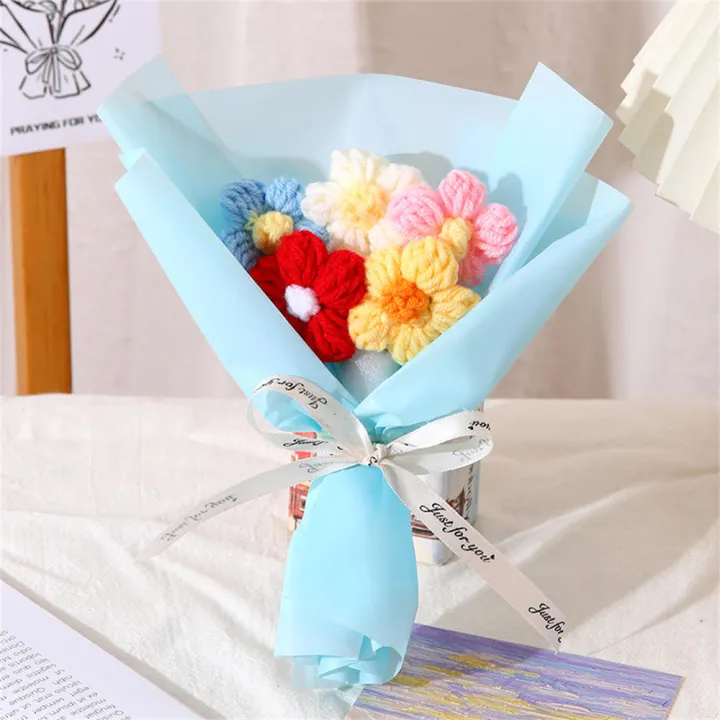 Colorful%20Crochet%20Bouquet%20Elegant%20Lightweight%20Hand%20Knitted%20Artificial%20Flower%20Mini%20Size%20Flower%20Arrangement%20for%20Valentine%20Wedding%20-%20Image%206
