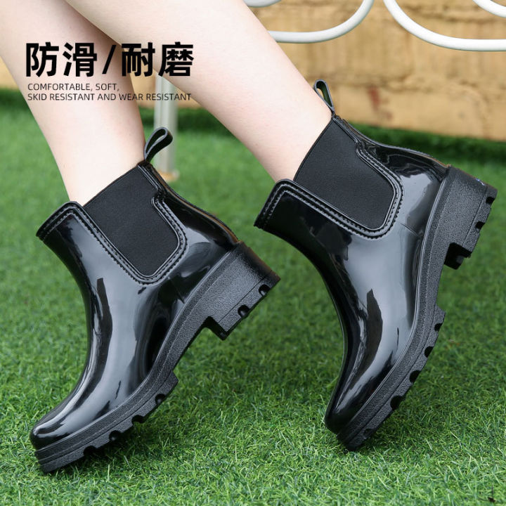 Water%20shoes%20manufacturers%20wholesale%20PVC%20fashion%20elasticated%20mid-heel%20short%20glossy%20thickened%20warm%20liner%20wear-resistant%20non-slip%20rain%20boots%20-%20Image%203