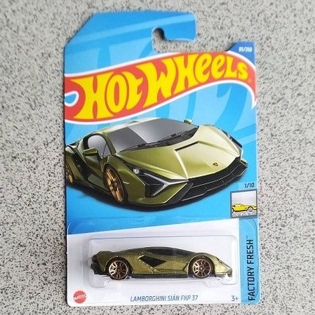 Hot%20Wheels%20(Mainline)%20Lamborghini%20Sian%20FKP%2037%20Olive%20Green,%20Scale%20-%201:64%20-%20Image%202